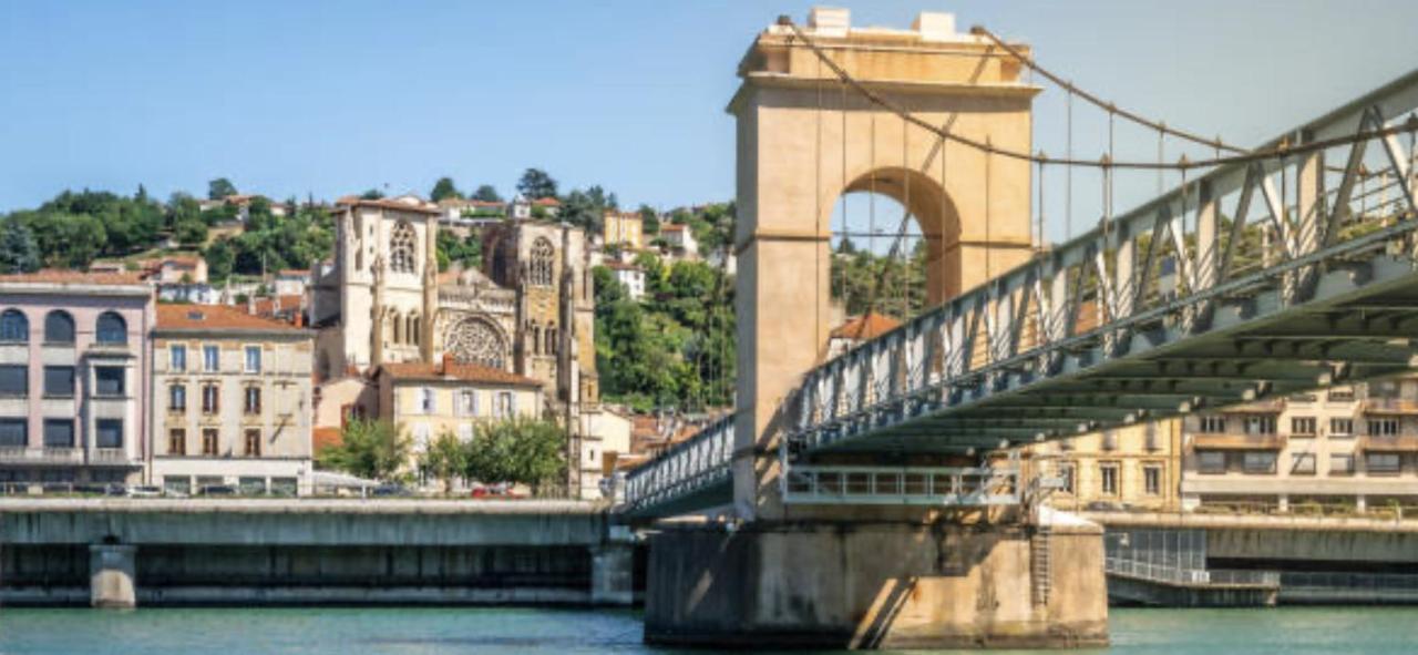 Appartement Un Brin De Pampa à Vienne  Extérieur photo